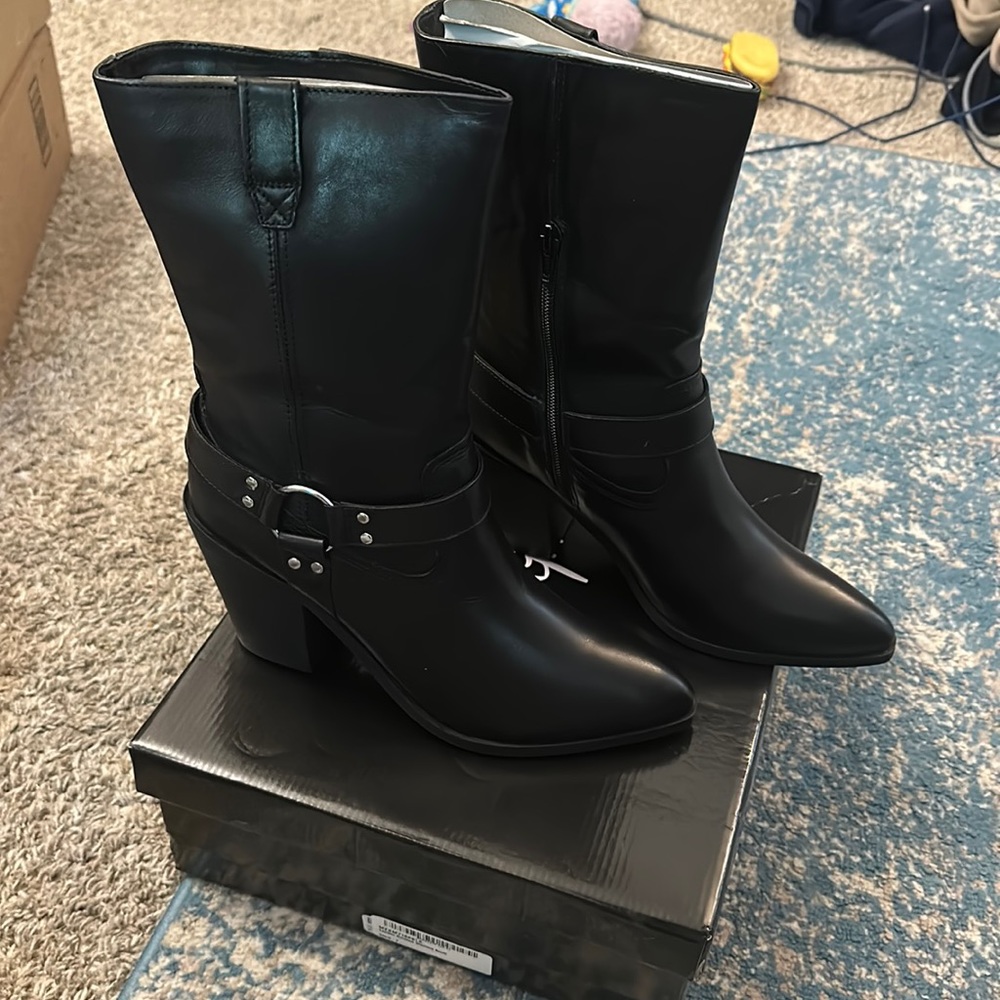 Nasty Gal (Leather Harness Western Boots) 👄 💦 🐎